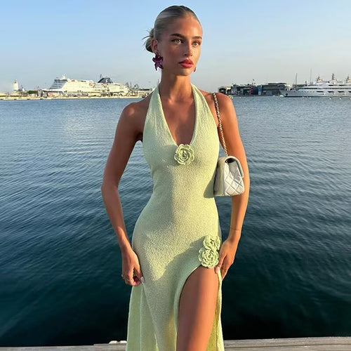 Femme Halterneck Maxikjole med florale accenter Stilla