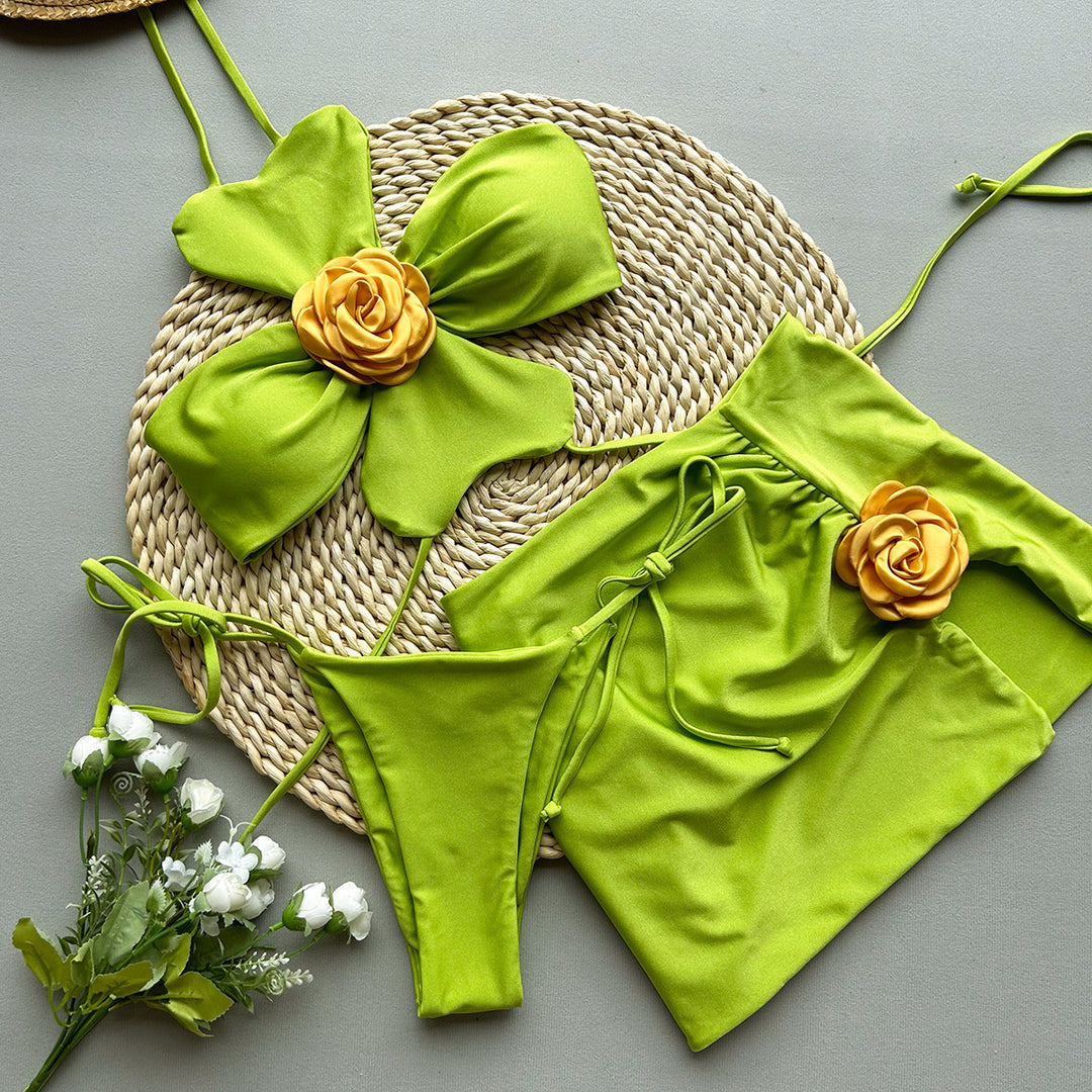 Dame Cropped Top med florale accenter og spændende design Stilla