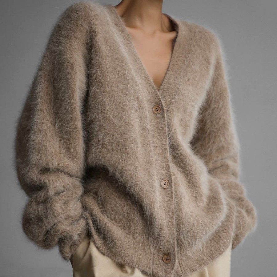 Kvinder Fluffy Cardigan med V-hals og knapdetalje Stilla