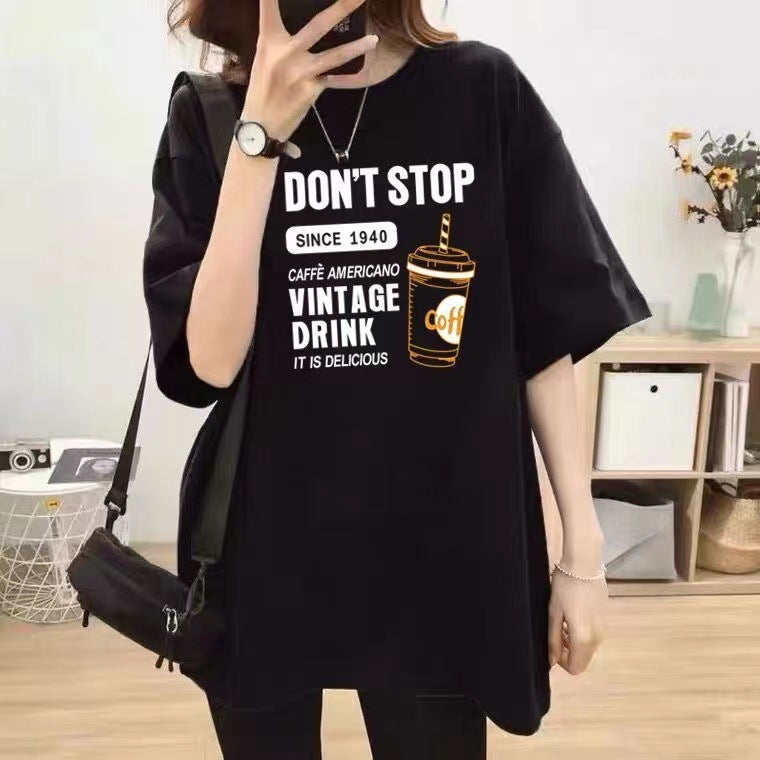 Dame T-shirt med nostalgisk kaffemotiv og behagelig oversized pasform Stilla