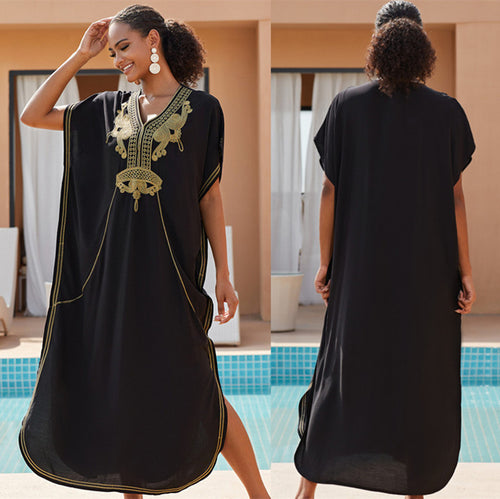 Dame Strandkaftan med kunstneriske broderidetaljer og asymmetrisk søm Stilla