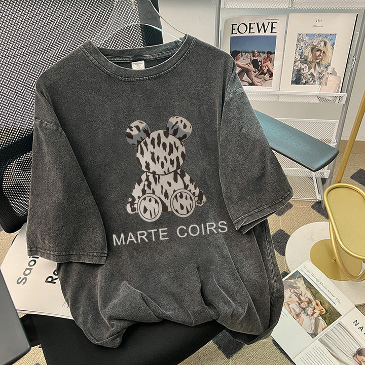 Dame T-shirt med kreativ bjørnemotiv og afslappet oversized pasform Stilla