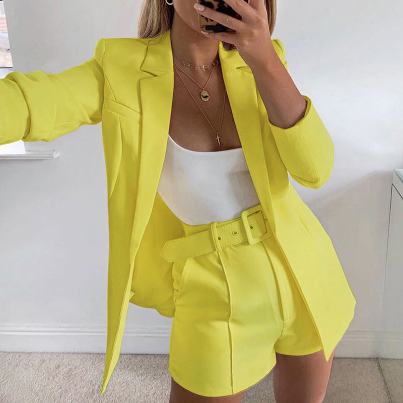 Dame afslappet blazer-shorts-sæt med taljebælte Stilla