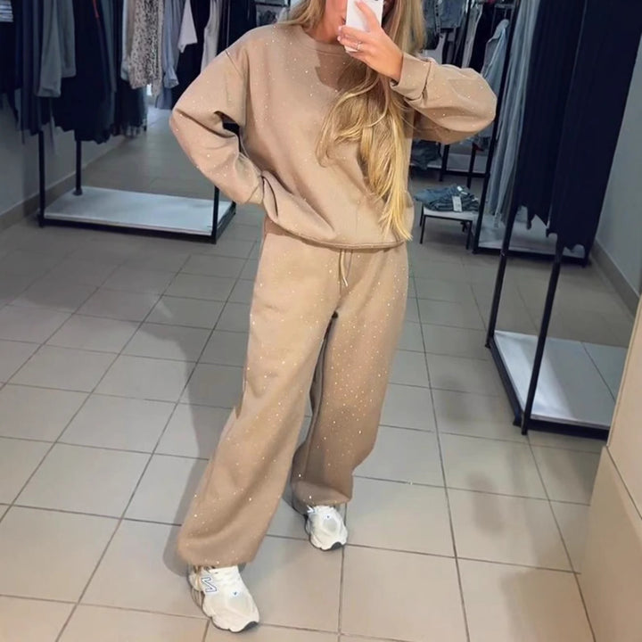 Dame hyggeligt sweatshirt-sæt med fine prikker og elastisk bånd Stilla