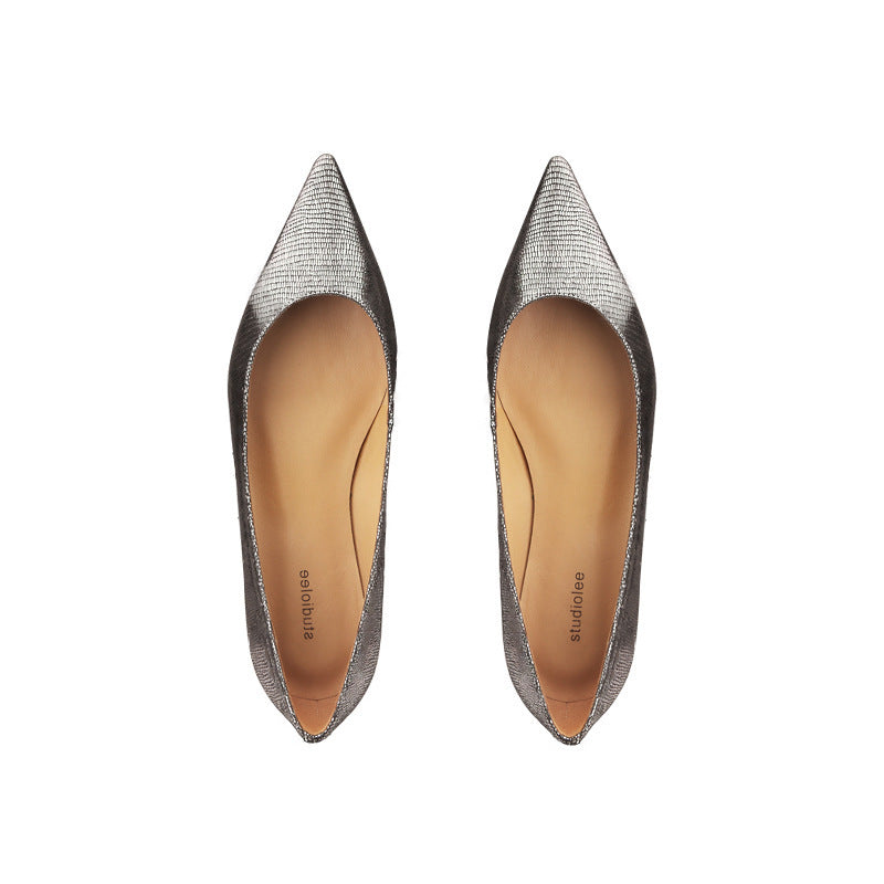 Dame Smarte Spidse Ballerina Flade med dekorative Nitteraccenter Stilla