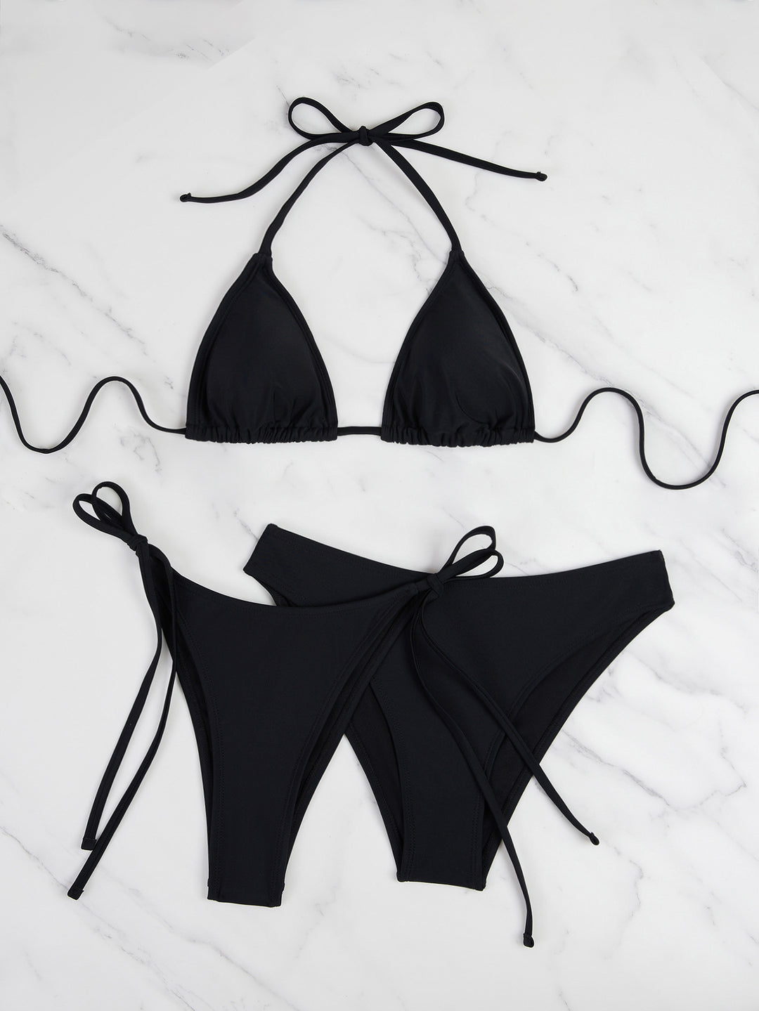 Dame trekant-bikini med justerbare stropper og høje udskæringer