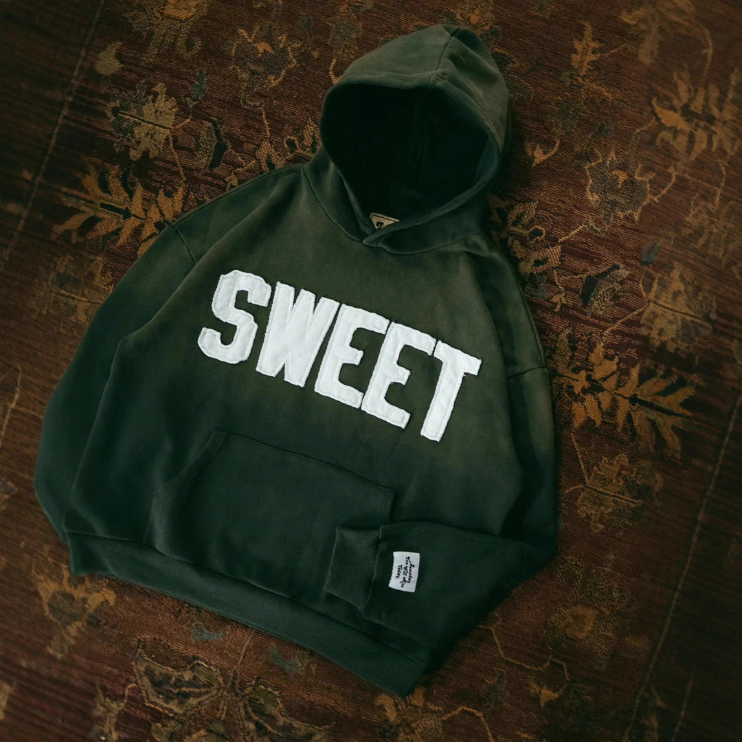 Kvinders hoodie med kreativ tekst og blød inderside Stilla