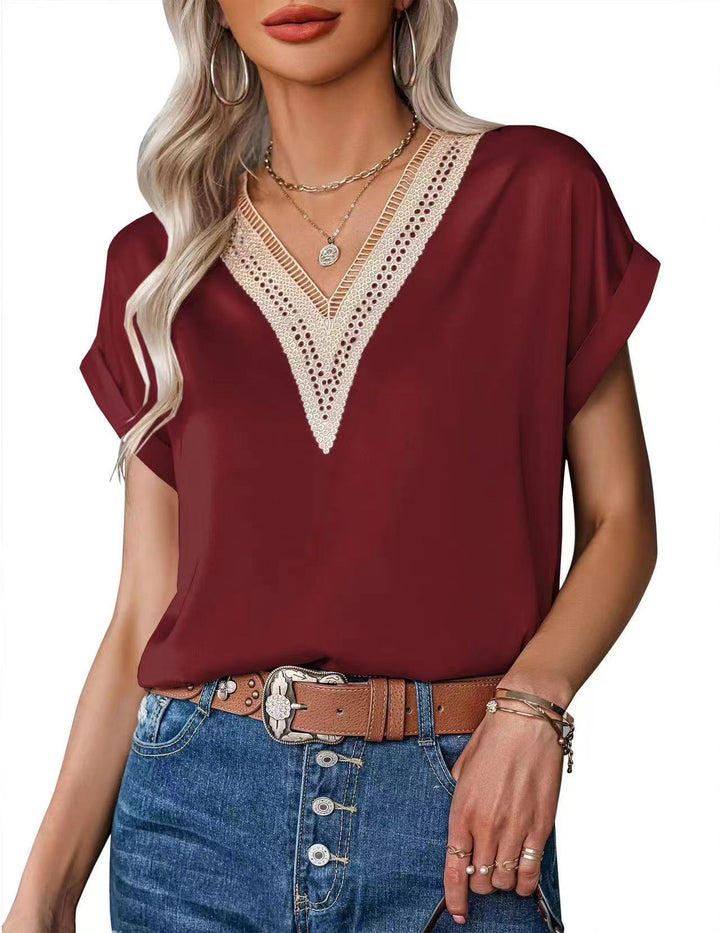 Damebluse med elegant spidsbesætning Skovae
