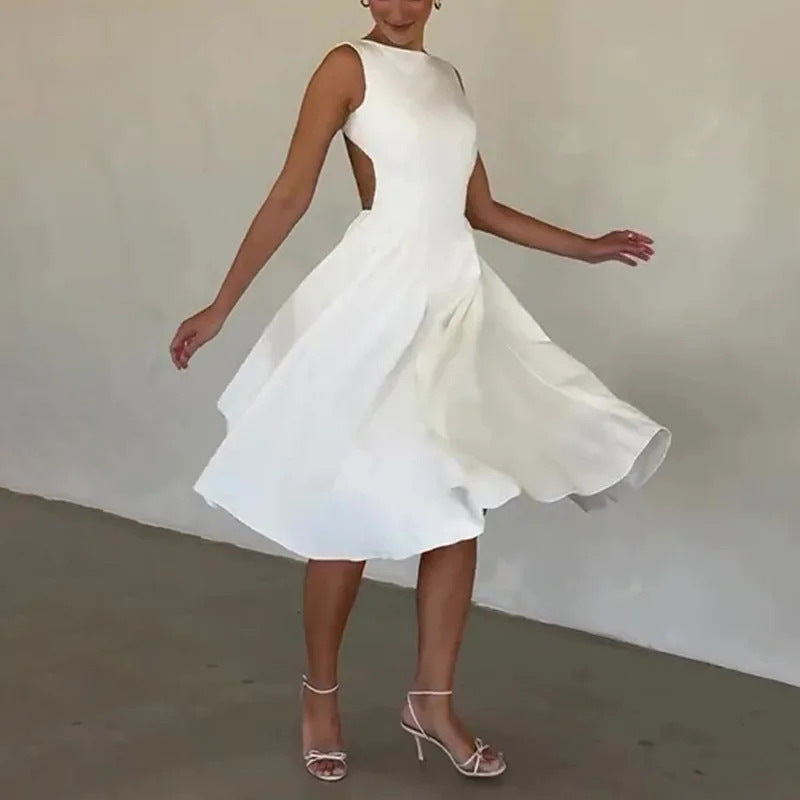 Damer Elegant Midi-kjole med tætsiddende overdel og svajende skørt Skovae
