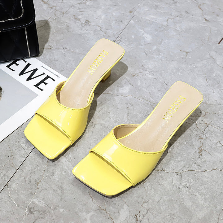Dame Elegant og komfortabel slide-sandaler med moderne blokhæle Stilla
