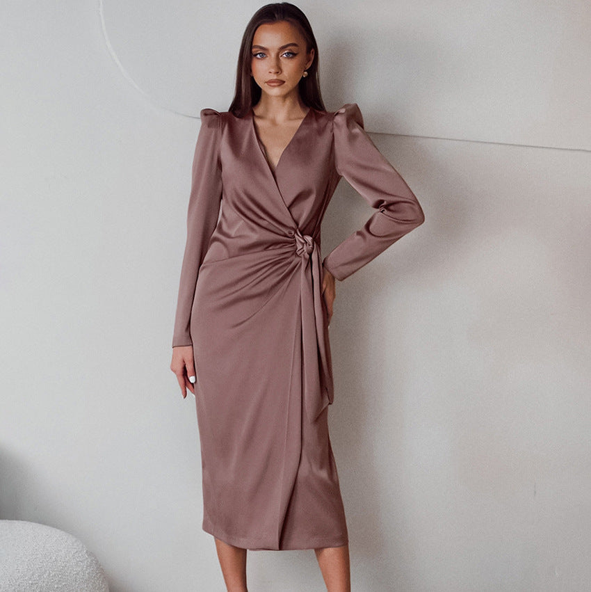 Dame wrap kjole med elegant drapering og lange ærmer Stilla