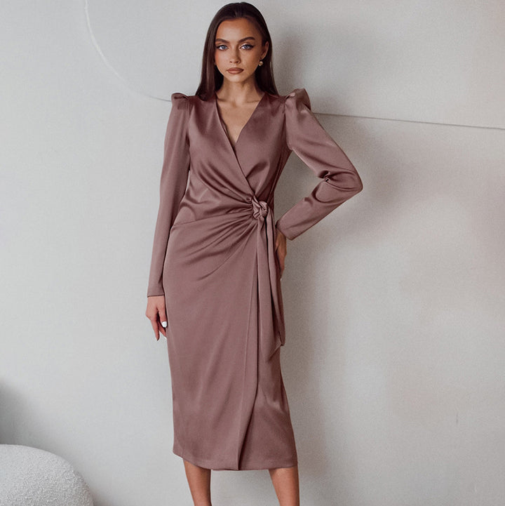 Dame wrap kjole med elegant drapering og lange ærmer Stilla