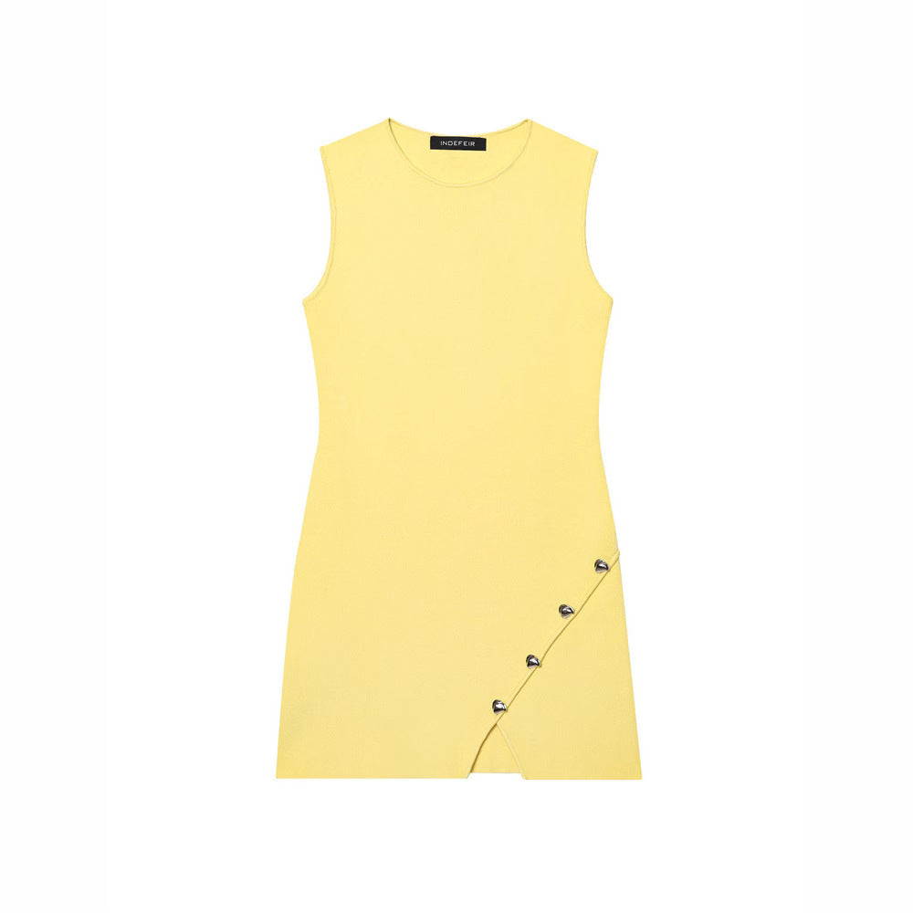 Femme Asymmetrisk Kort Kjole med Dekorative Accenter Stilla