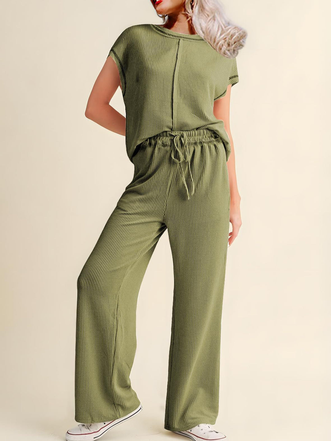Dame Komfortabel Jumpsuit med bred ben og elastisk talje Stilla