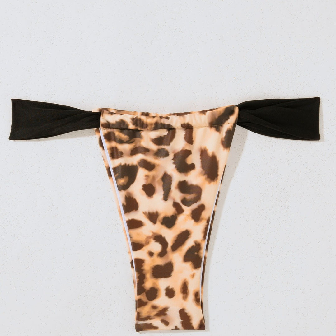Dame Bikini-sæt med raffineret design og fashionable foldeskørt Stilla