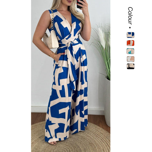 Kvinders jumpsuit med dyb V-udskæring og elegant talje Skovae