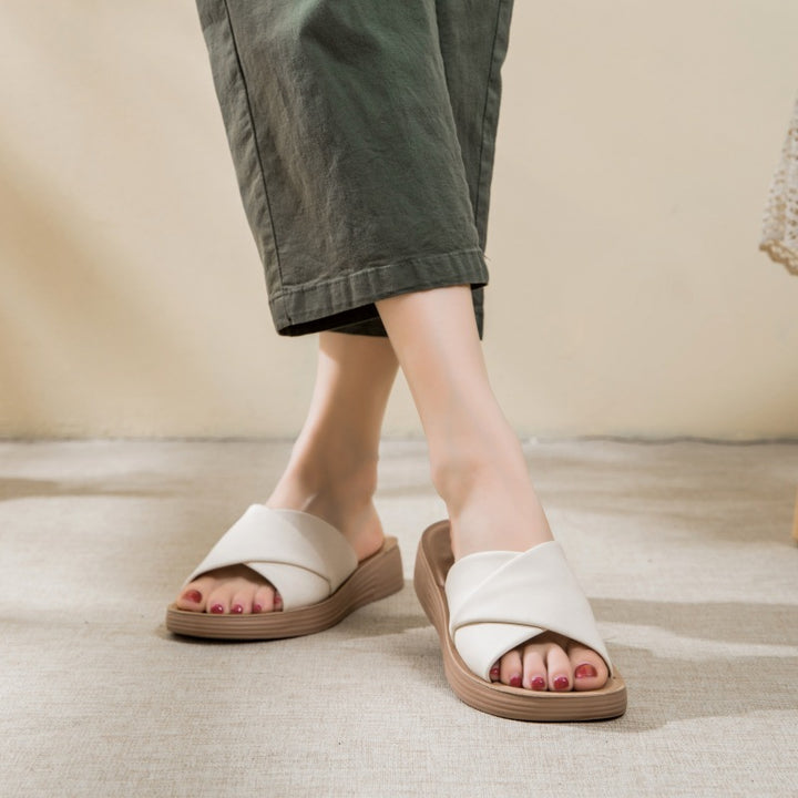 Femme Sleek Crossband Slide Sandaler med Komfortfodseng Stilla