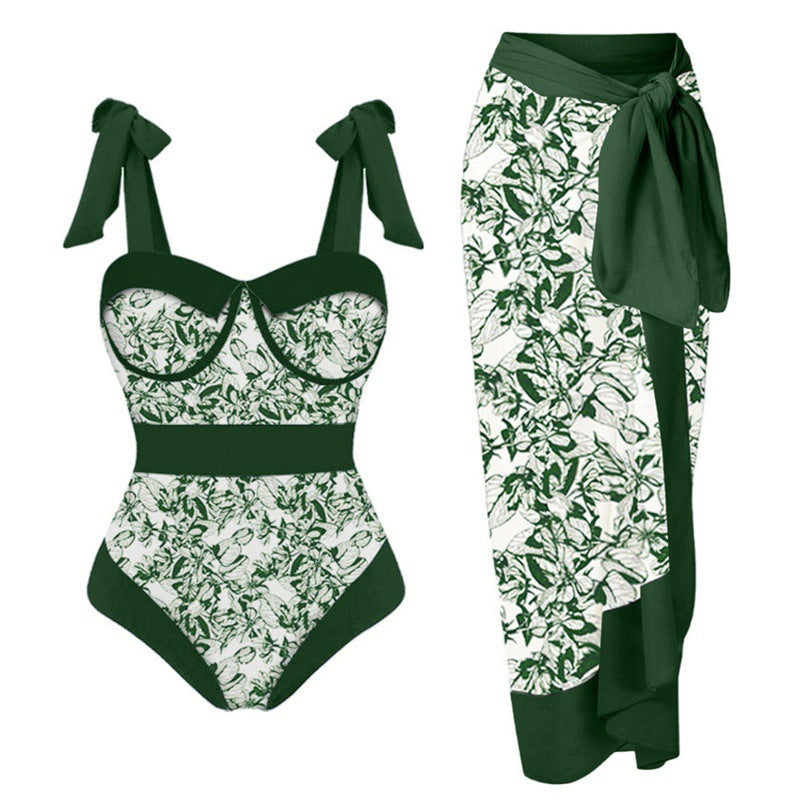 Dame Bikini-sæt med blomsterdesign og elegant overkjole Skovae