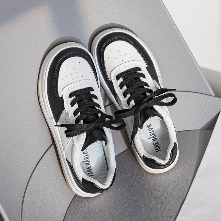Dame Sneakers i minimalistisk design med åndbare overmaterialer og skridsikker sål Stilla