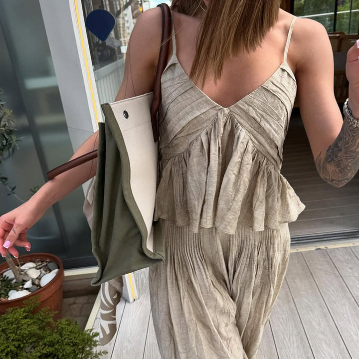 Dame jumpsuit med voluminøse ruffle detaljer og løs pasform Stilla