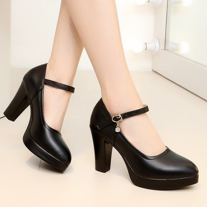 Femme Elegante Chunky-hæls-Mary-Jane-pumps med dekorativ rem Stilla