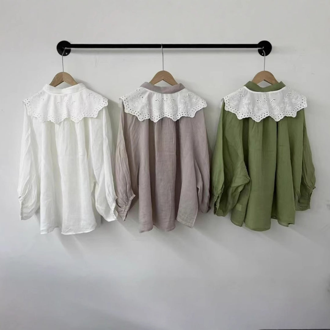 Femme elegant Bluse med knaplukning og spidsekrave Stilla