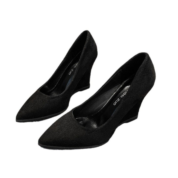 Dame Wedge-Pumps med spids toe område og behagelig indvendig polstring Stilla