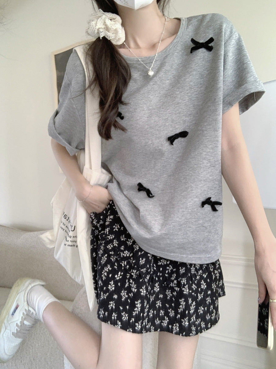 Femme Relaxed Fit Sløjfedetalje Grafisk Top Stilla