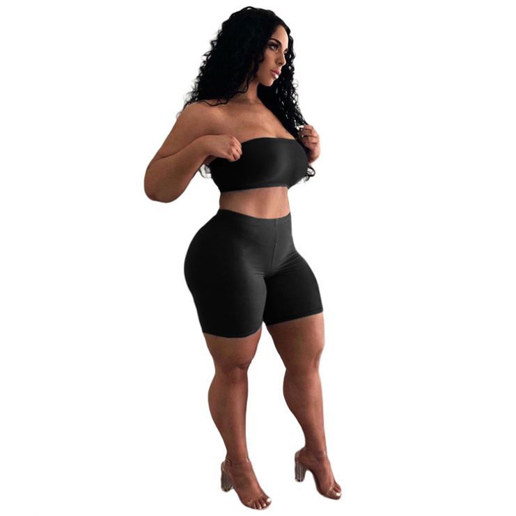 Kvinders Crop Top og Shorts Sæt med Elastisk Linning og Figurformende Snit Skovae
