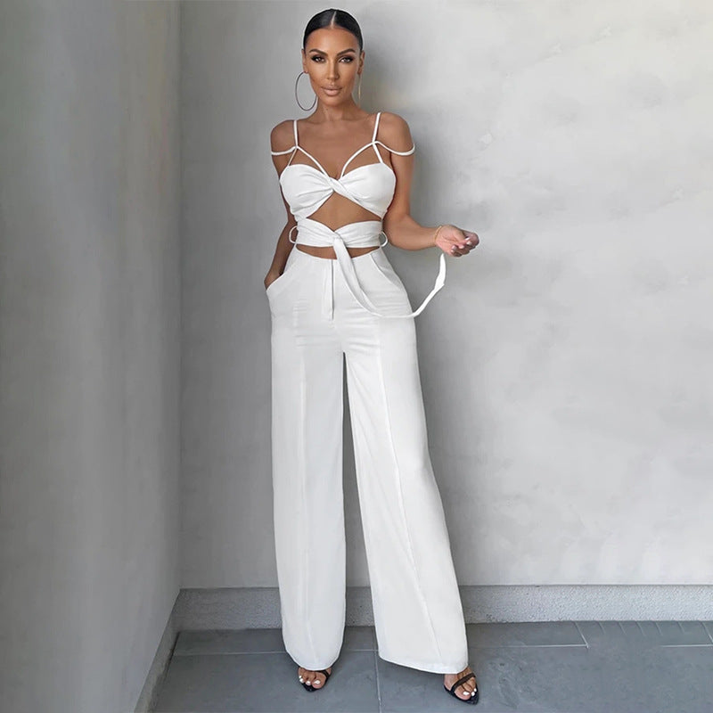 Dame Struktureret Jumpsuit med raffinerede Cut-Out-detaljer og elegante stropper Stilla
