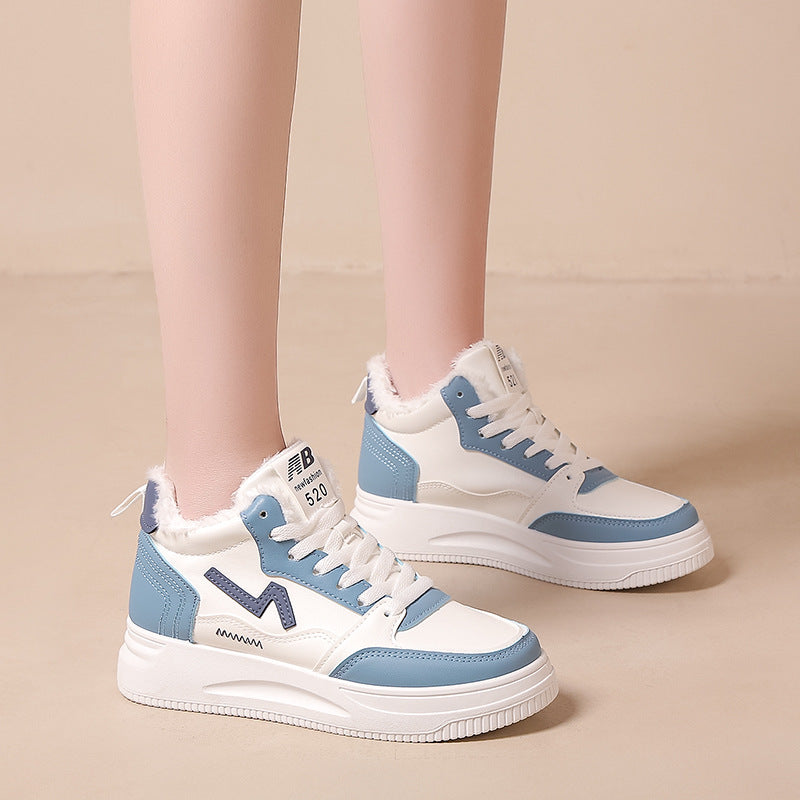 Dame højtskårne sneakers med varm inderfor og skridsikker sål Stilla