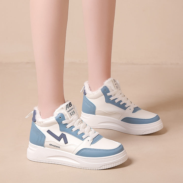 Dame højtskårne sneakers med varm inderfor og skridsikker sål Stilla