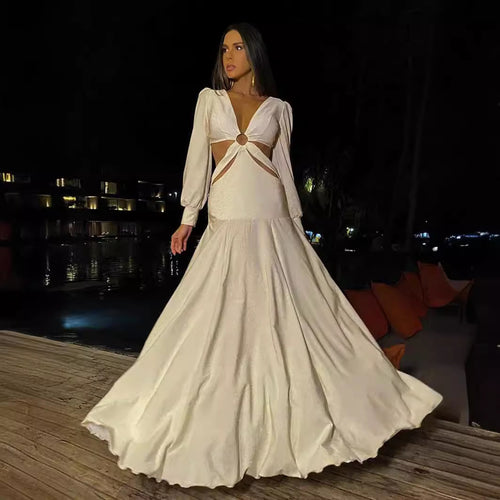 Dame maxikjole med elegant cut-out-design og dyb v-udskæring Stilla