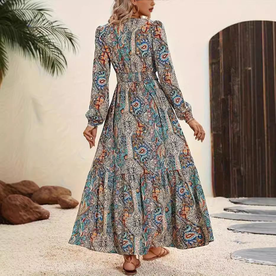 Dame maxikjole med voluminøse ærmer og elegant paisley mønster Stilla