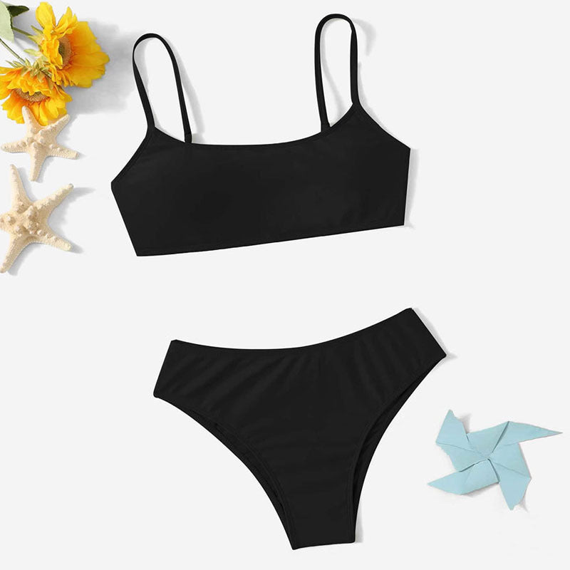 Dame bikini-sæt med moderigtigt cropped top og alsidige trusser Stilla