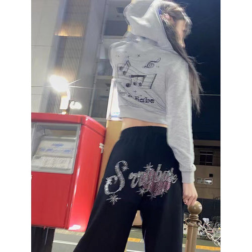 Dame Cropped Hoodie med Musisk Motiv Stilla