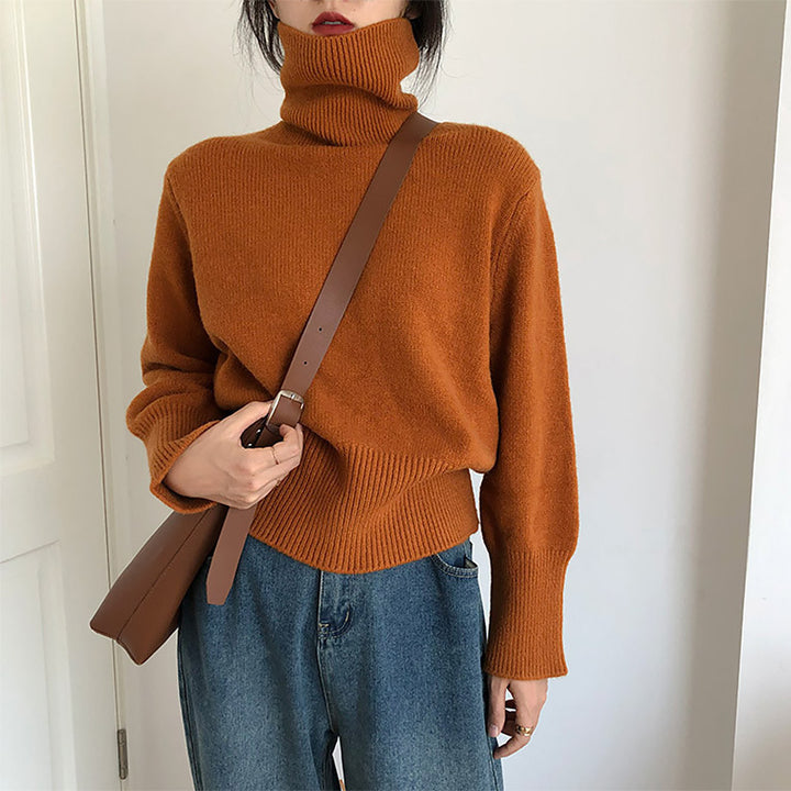 Kvinders Cozy Turtleneck Sweater lavet af Fine Knit Stilla