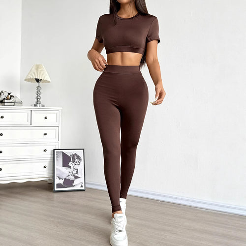 Dame sæt bestående af cropped top og tætsiddende leggings Skovae