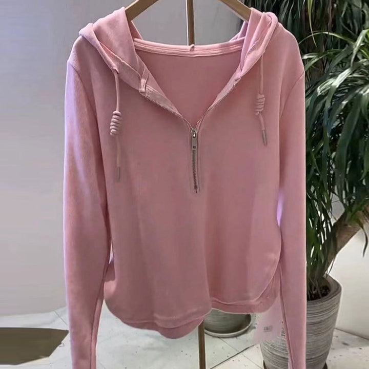 Kvinders afslappede hoodie med halvlange lynlås og moderne snit Stilla