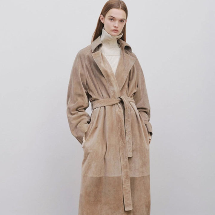 Dame Elegant og Fashionable Trench Coat Lavet af Høj- Kvalitets Suede Stilla