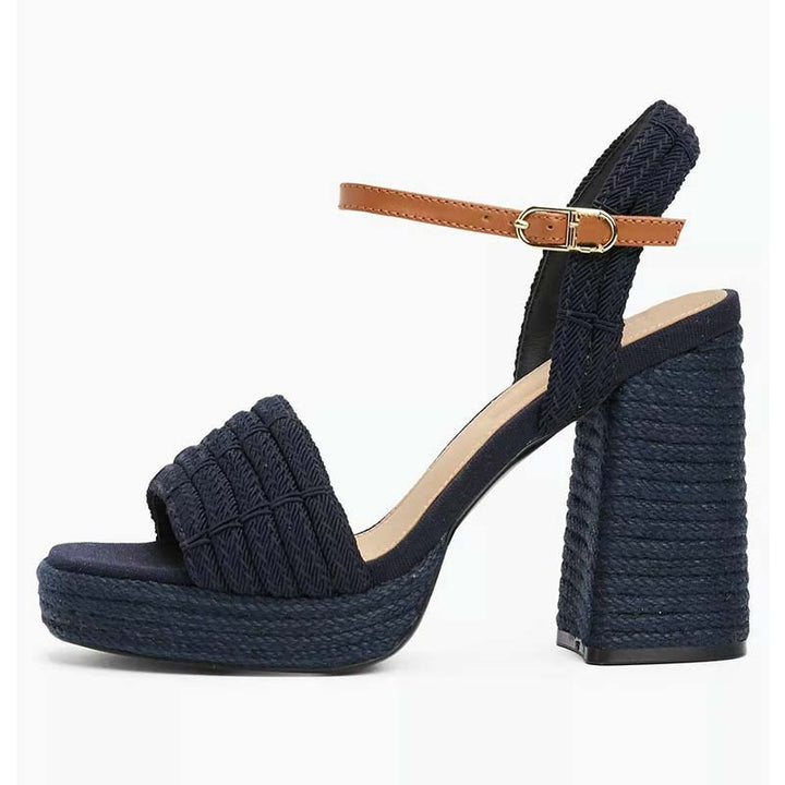Femme Plattform Sandaler med hæl, justerbar ankelrem og flettede detaljer Stilla