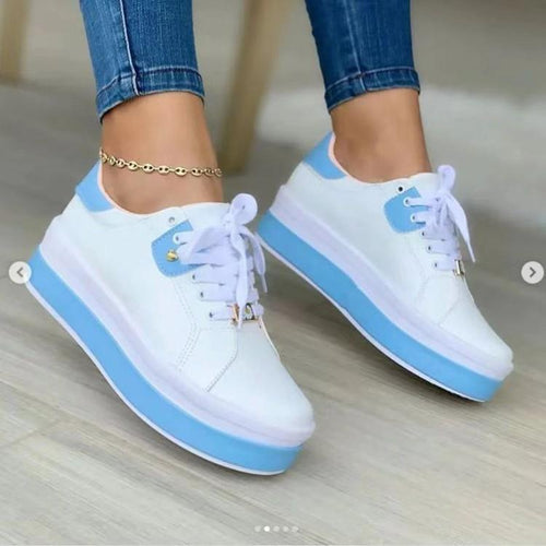 Dame Sneakers med moderigtigt plateau-design og åndbart overmateriale Stilla