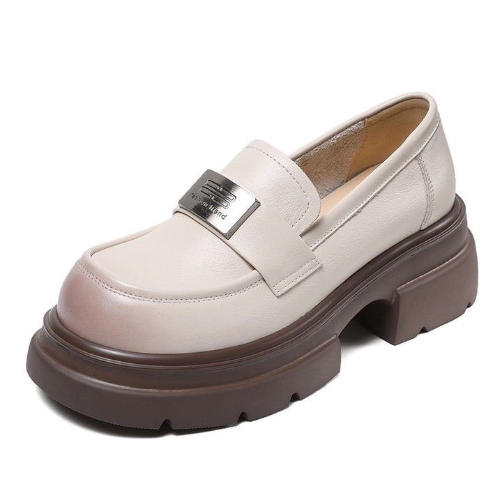 Femme Chunky Platform Støvle med dekorativ metallakcent Stilla