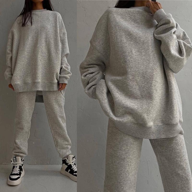 Kvindernes komfortable oversized loungewear sæt med høj krave og elastiske manchetter