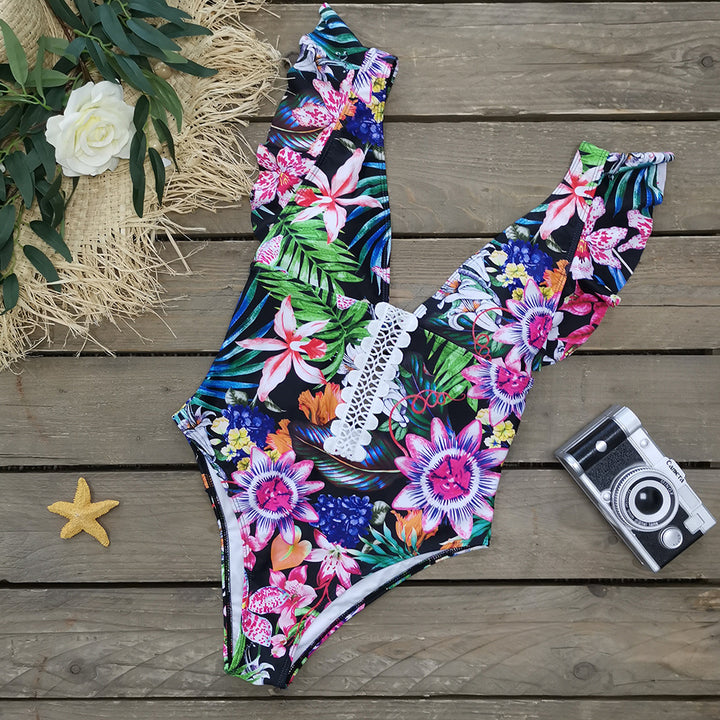 Damebadedragt med asymmetrisk snit og blomsterdesign Stilla