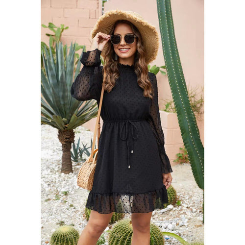 Femme Elegante Smocked Mini Kjole med Rynkekant Stilla