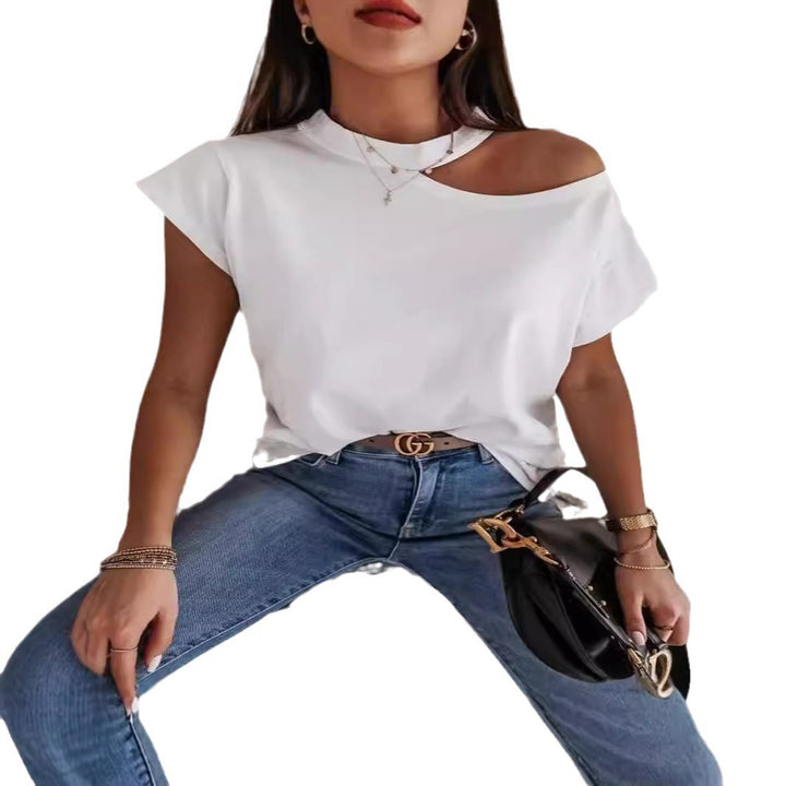 Dame Off-Shoulder T-shirt med moderne snit og komfortable ærmer Skovae