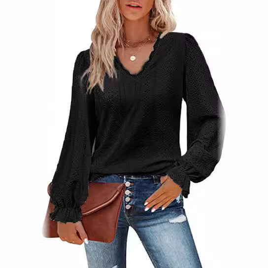Dame elegant bluse med flæse detaljer og V-udskæring Stilla