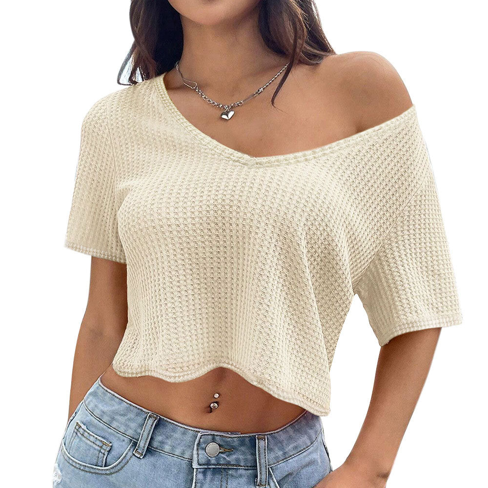 Kvinders afslappede cropped T-shirt med asymmetrisk V-udskæring og luftig tekstur Stilla