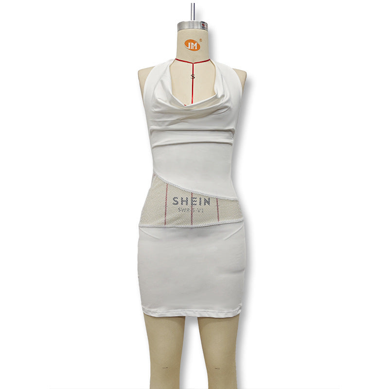 Dame Figurtilpasset Minikjole med elegant Halterneck og raffineret Drapering Skovae